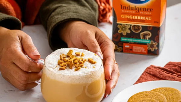 Indulgence Gingerbread Tea Latte